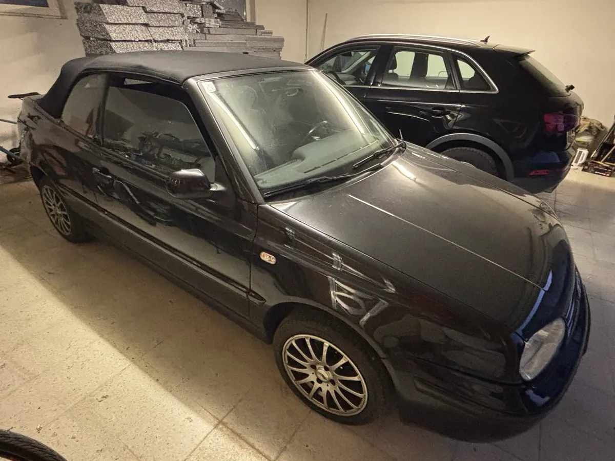 Volkswagen Golf 2002 photo 2