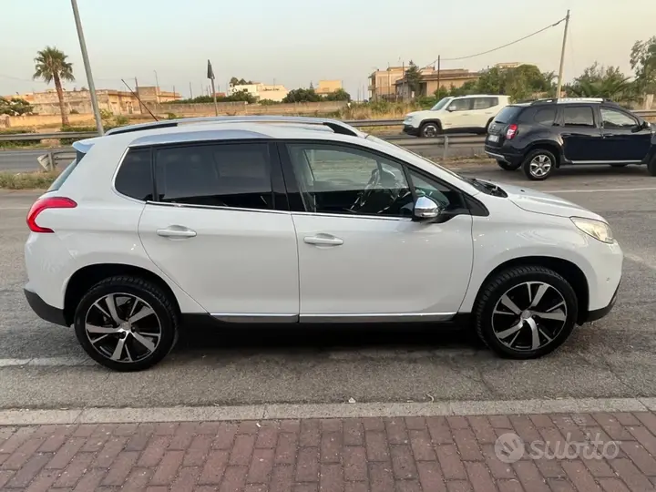 Peugeot 2008 2015 photo 4