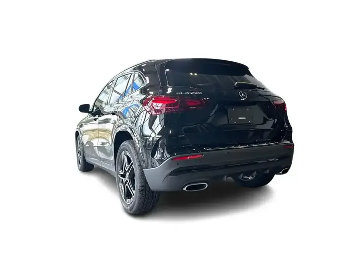 Mercedes-Benz Gla 2026 photo 2
