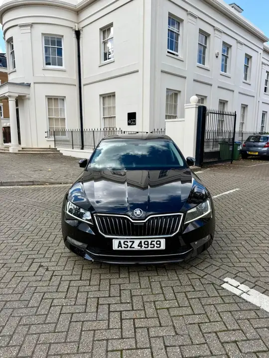 Skoda Superb 2017 photo 5