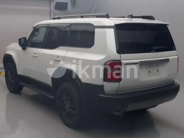 Toyota Land Cruiser Prado 2024 photo 3