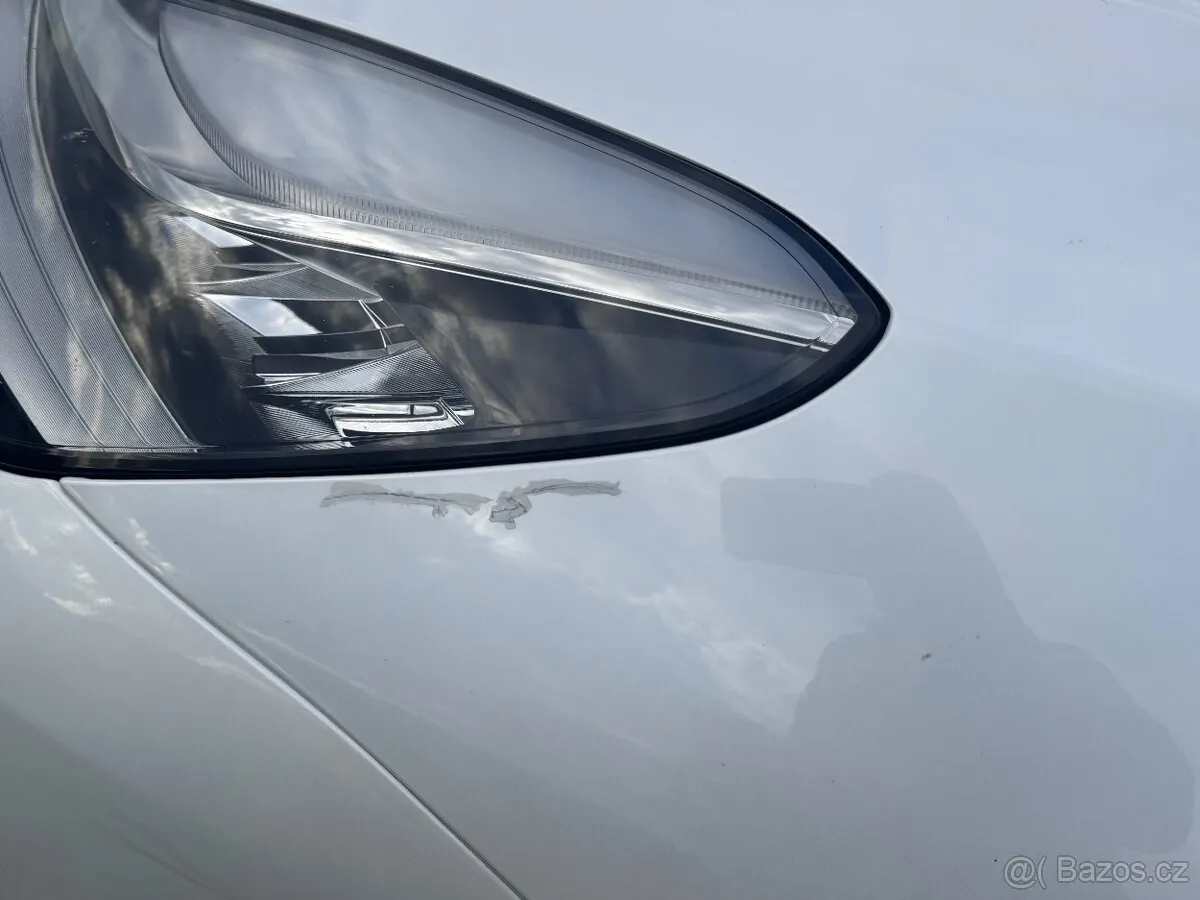 Tesla Model Y 2023 photo 4