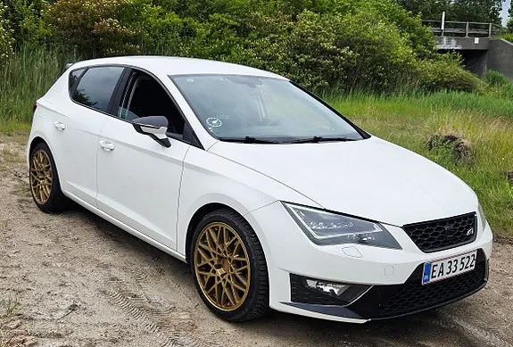 Seat Leon 2014 photo 5