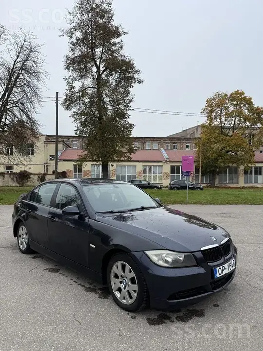 BMW 3 Series 2005 photo 4
