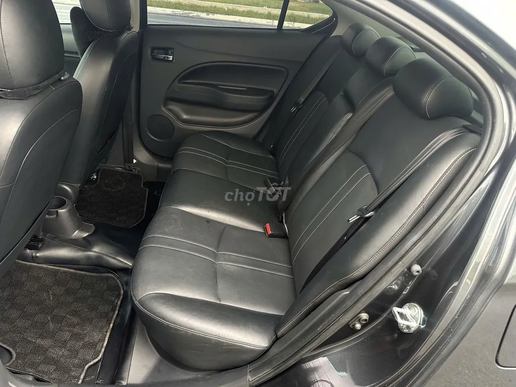 Mitsubishi Attrage 2025 photo 5