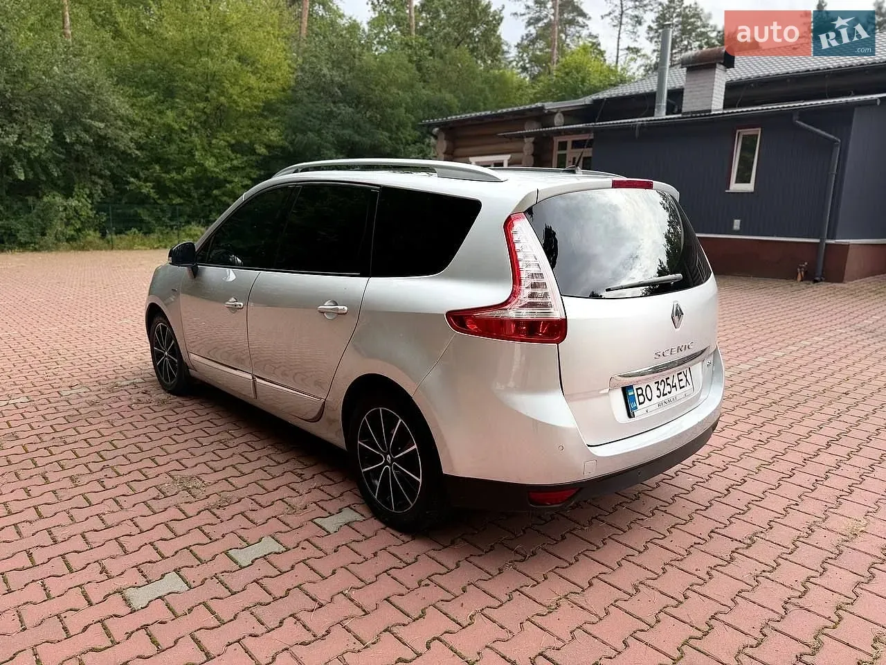 Renault Grand Scenic 2013 photo 4