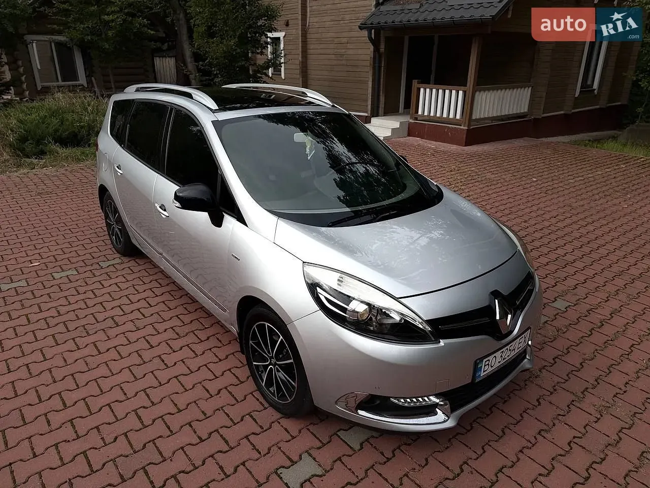 Renault Grand Scenic 2013 photo 2