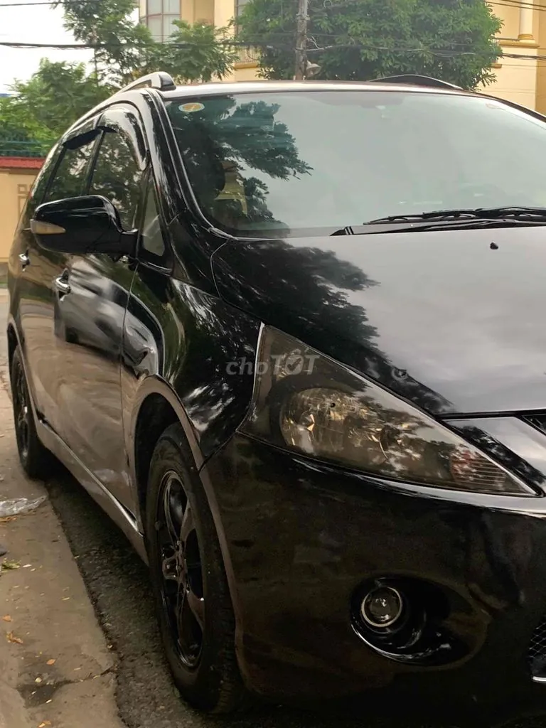 Mitsubishi Grandis