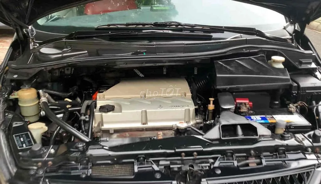 Mitsubishi Grandis 2005 photo 4