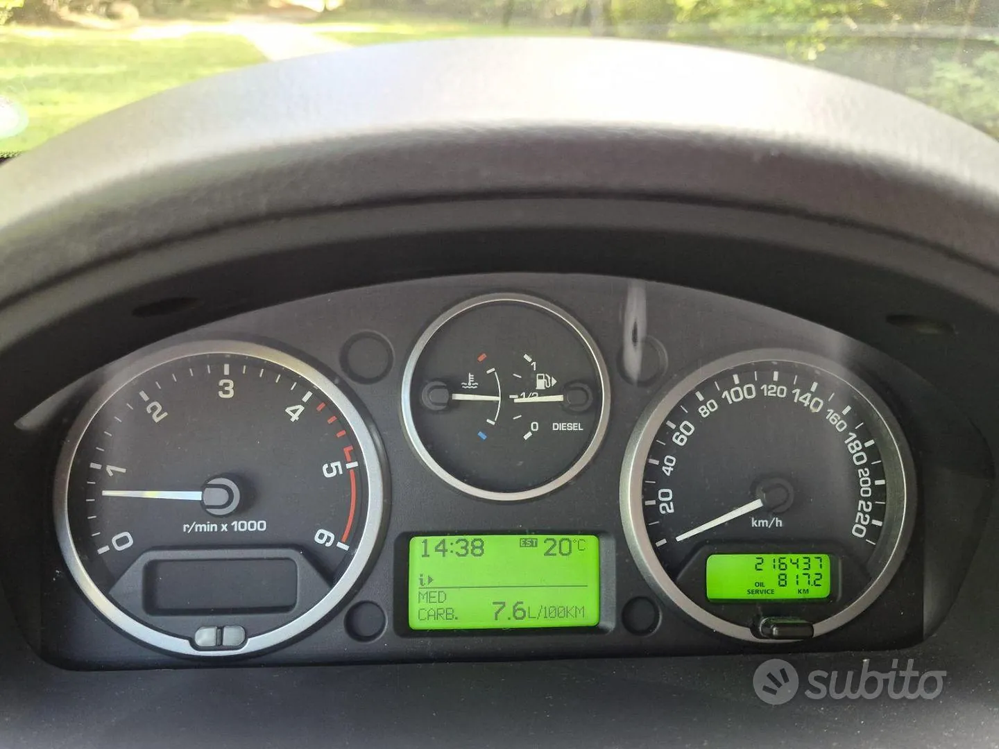 Land Rover Freelander 2011 photo 5