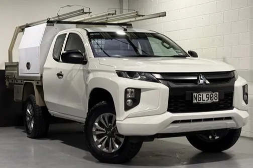 Mitsubishi Triton