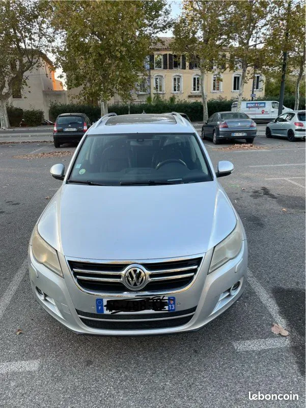 Volkswagen Tiguan 2010 photo 2
