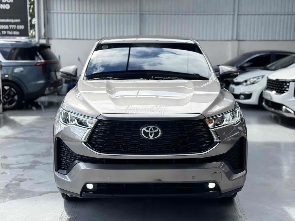 Toyota Innova Cross
