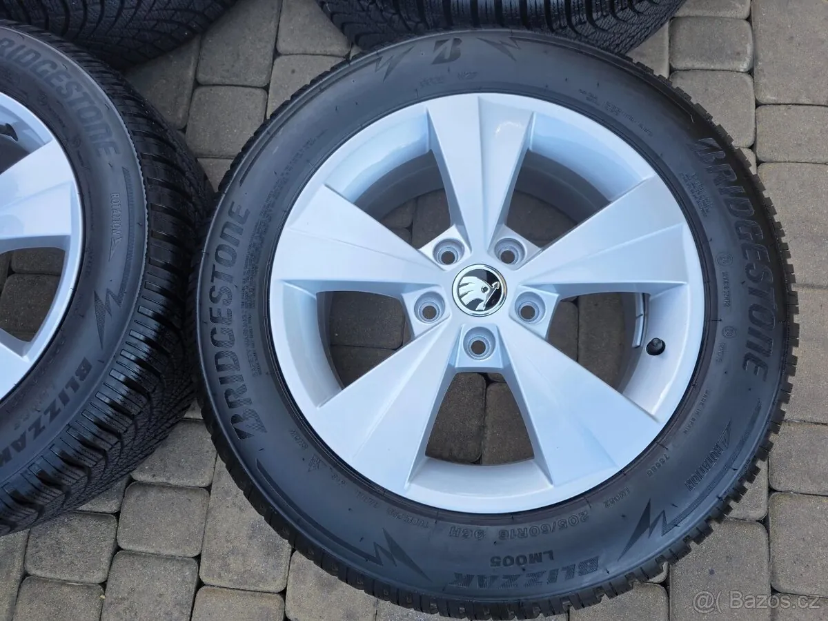 Skoda Octavia photo 5