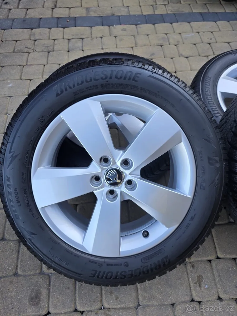 Skoda Octavia photo 4