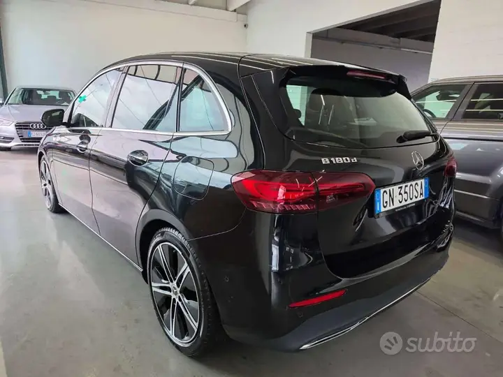 Mercedes-Benz B 180 2023 photo 5