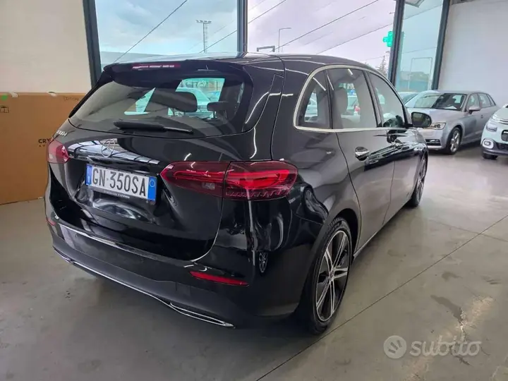 Mercedes-Benz B 180 2023 photo 4