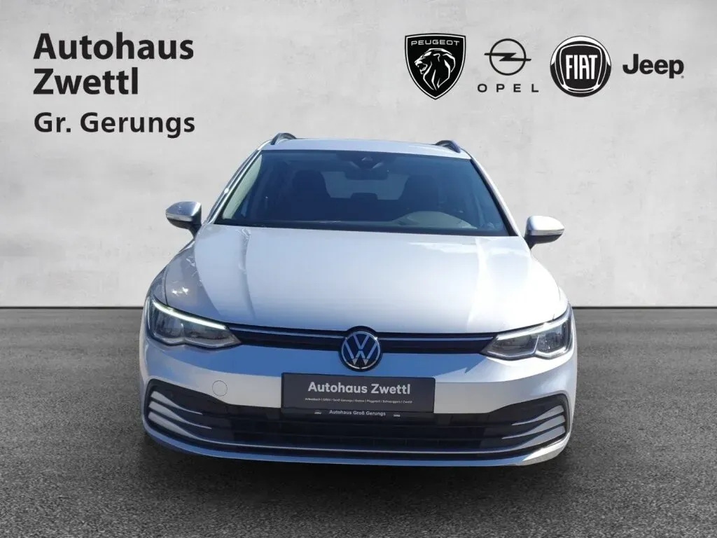 Volkswagen Golf 2022 photo 2