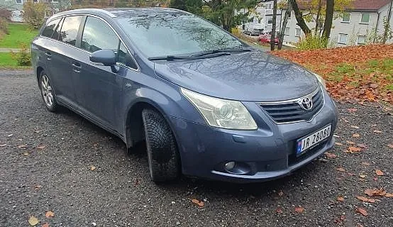 Toyota Avensis 2009 photo 2