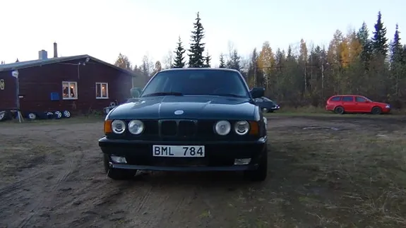 BMW 520I