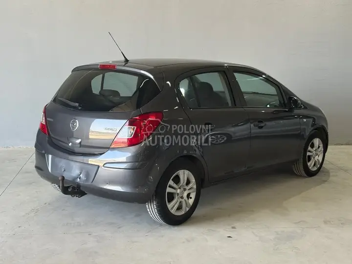 Opel Corsa D 2012 photo 3
