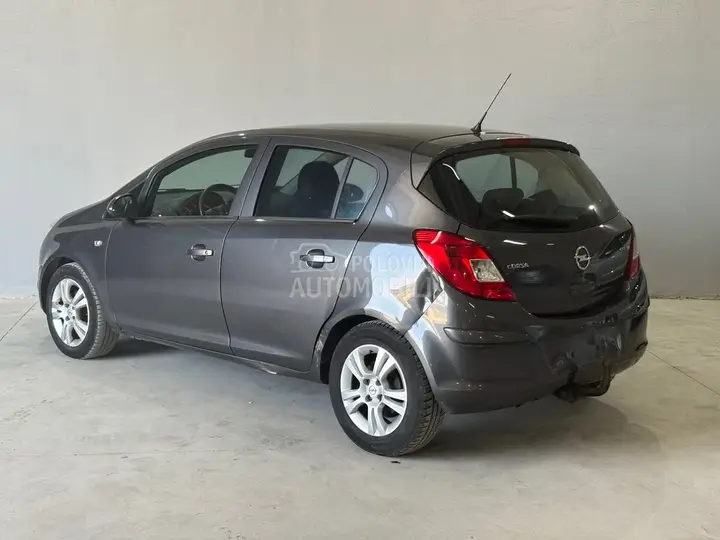 Opel Corsa D 2012 photo 4