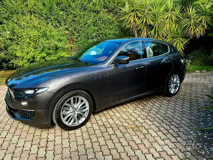 Maserati Levante 2021 photo 2