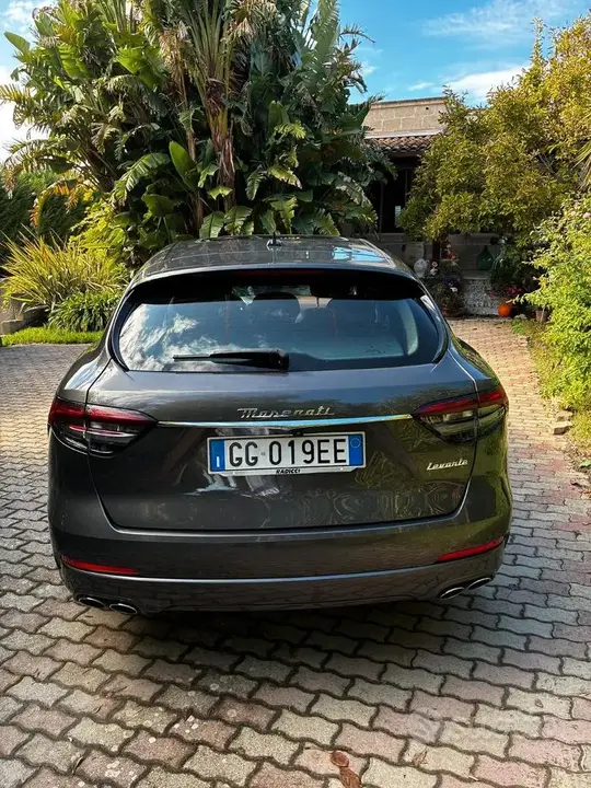 Maserati Levante 2021 photo 4