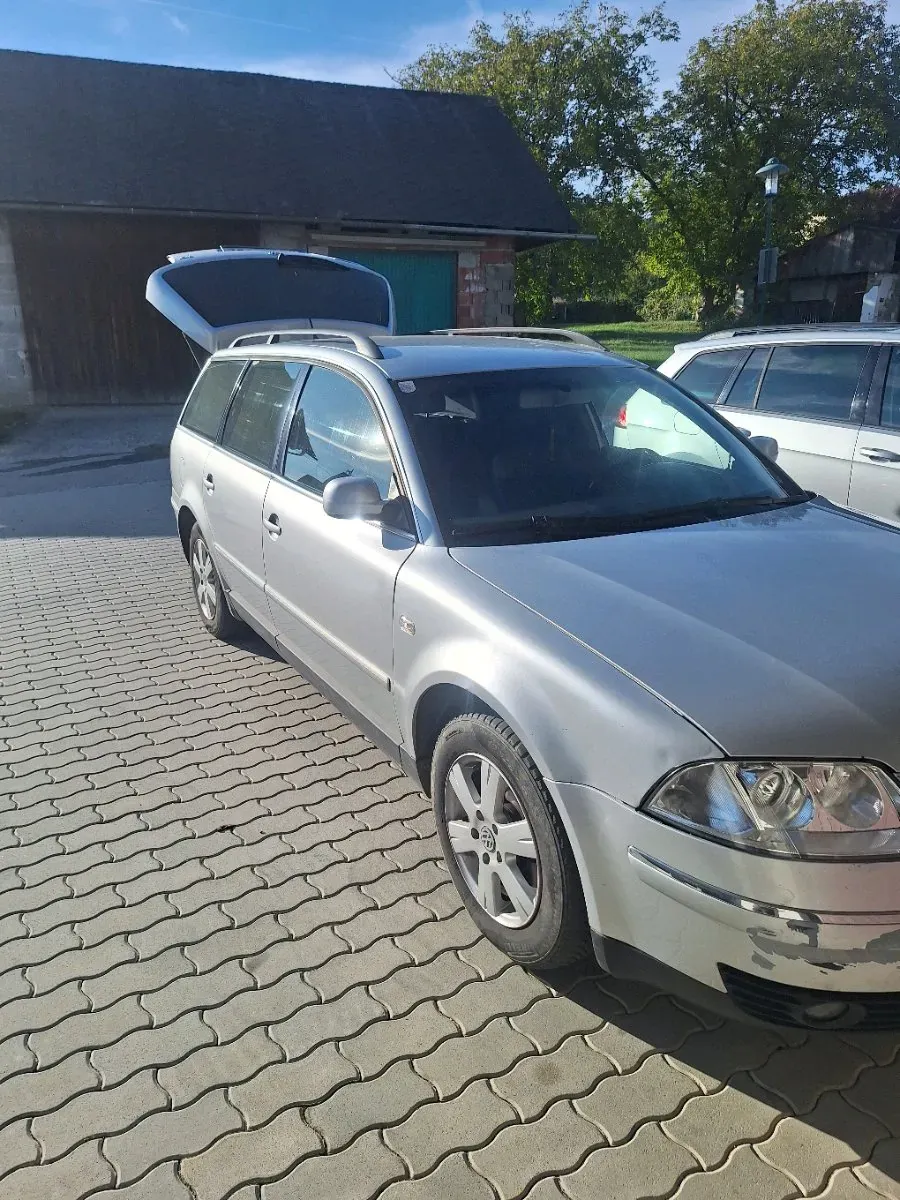 Volkswagen Passat 2003 photo 3