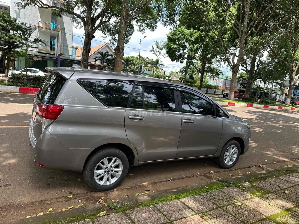 Toyota Innova 2018 photo 5
