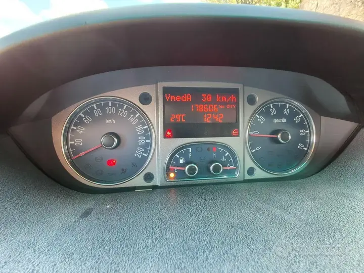 Lancia Musa 2009 photo 4