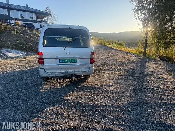 Toyota Hiace 2007 photo 4