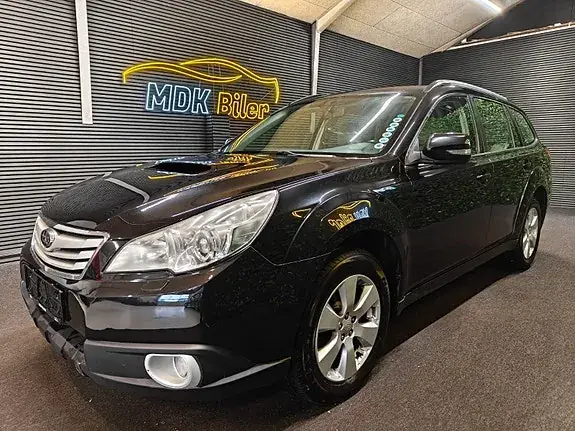 Subaru Outback 2010 photo 2