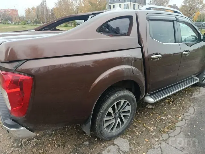 Nissan Navara 2017 photo 2
