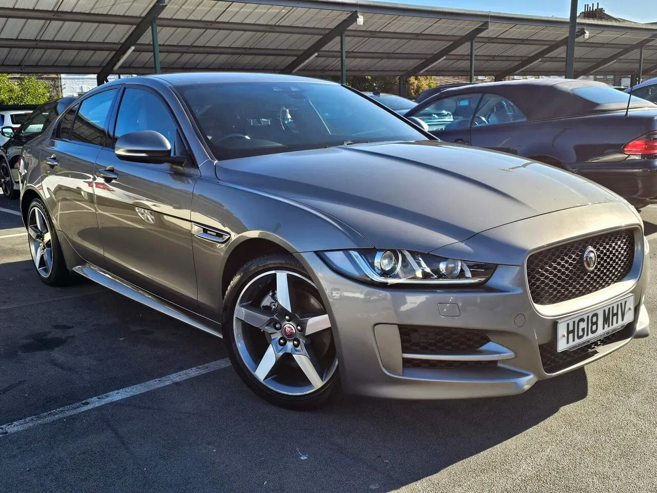 Jaguar Xe 2018 photo 4