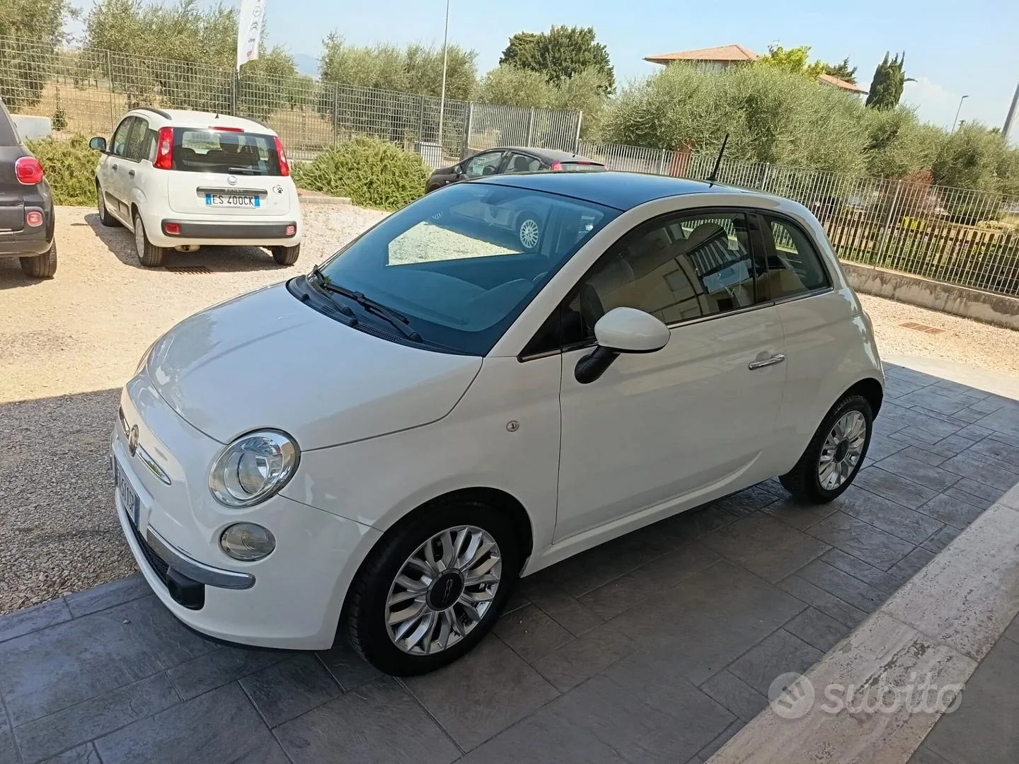 Fiat 500 2015 photo 2