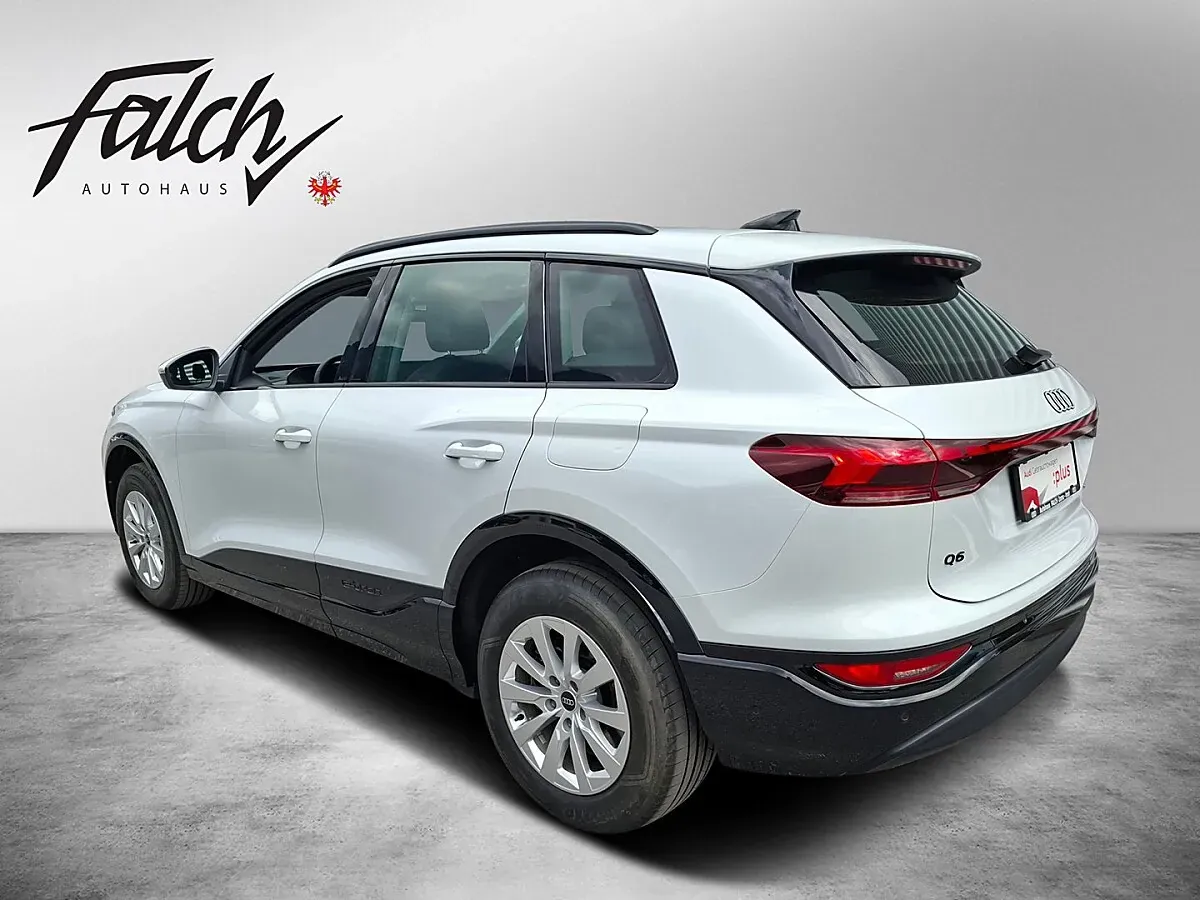 Audi Q6 2025 photo 3