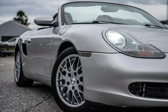 Porsche Boxster 1998 photo 2