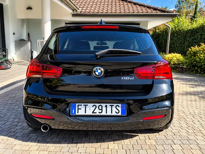 BMW 118D 2019 photo 3