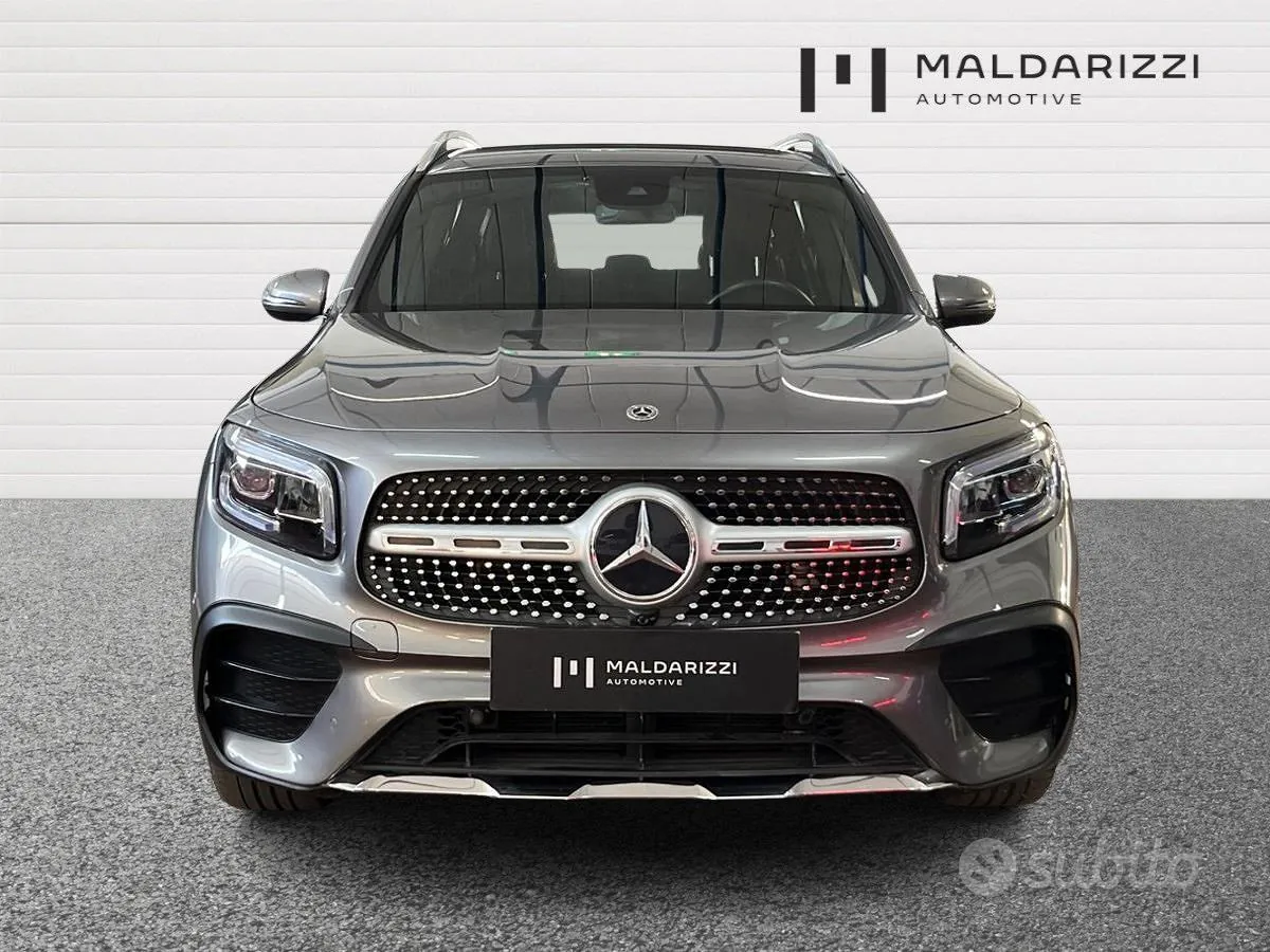 Mercedes-Benz Glb 2022 photo 2