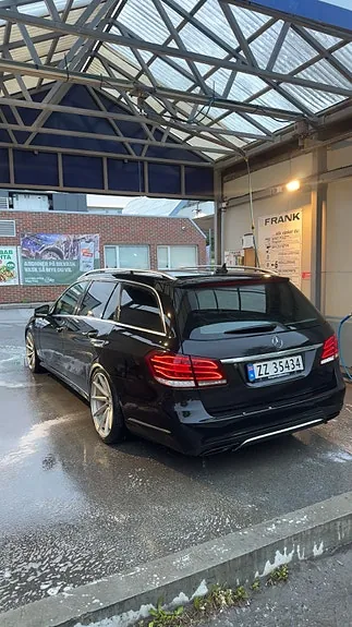 Mercedes-Benz E220 2014 photo 2