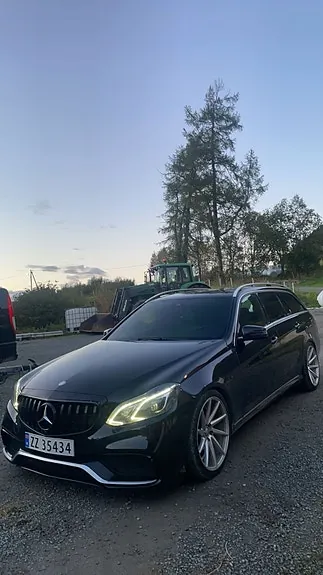 Mercedes-Benz E220 2014 photo 3