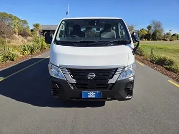Nissan Nv350 2022 photo 3