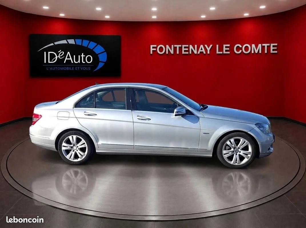 Mercedes-Benz C-Class 2010 photo 4