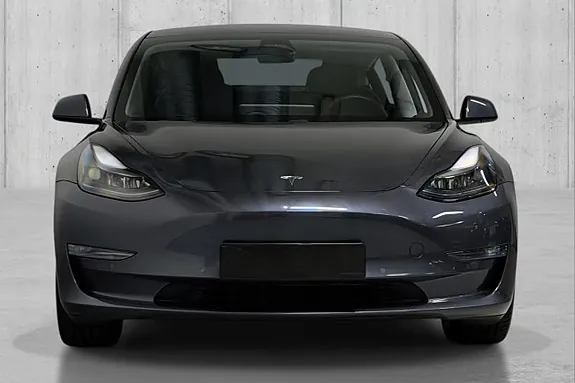 Tesla Model 3 2021 photo 2
