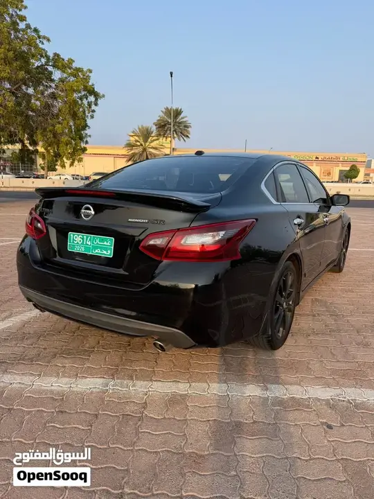 Nissan Altima 2018 photo 4