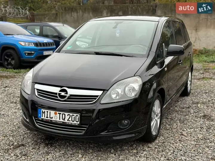 Opel Zafira 2011 photo 2