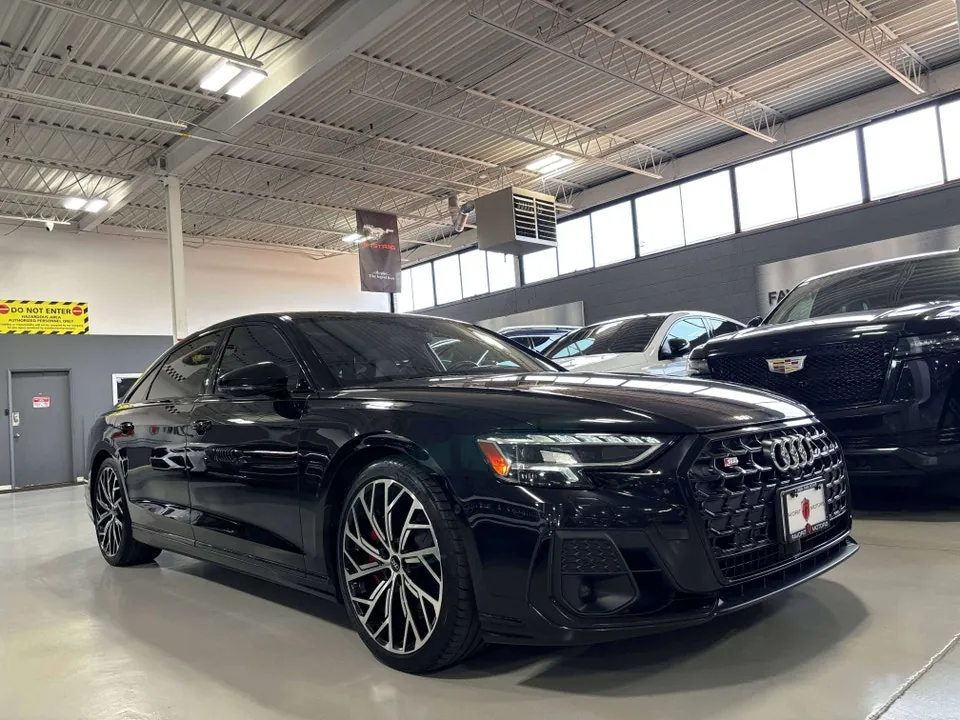 Audi S8 2022 photo 2