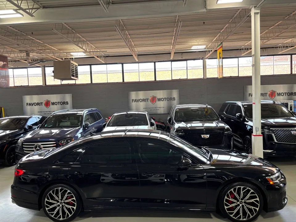 Audi S8 2022 photo 4