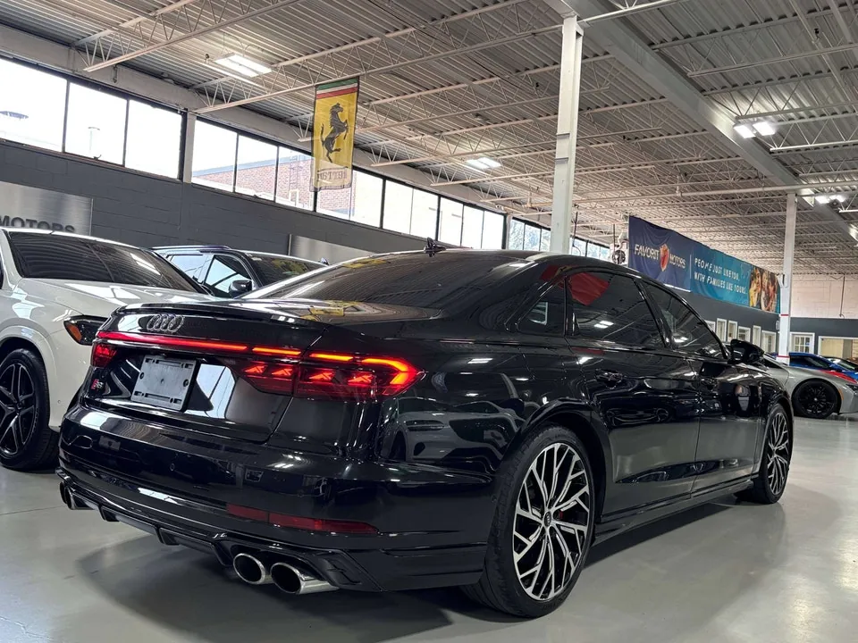 Audi S8 2022 photo 5